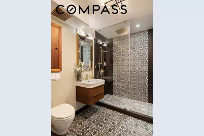 32 Gramercy Park S #12D, New York City, NY 10003 - Photo 7