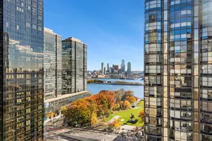 333 E 46th St, New York City, NY 10017 - Photo 9