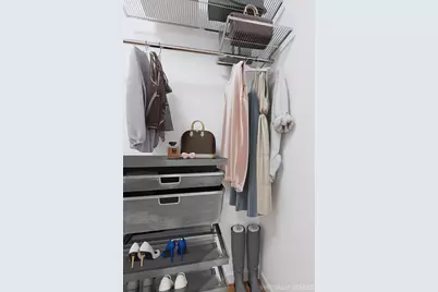 333 E 46th Street #9E, New York, NY 10017 - Photo 7