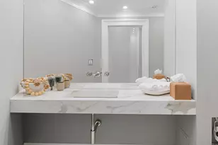 140 W 69th St, New York City, NY 10023 - Photo 15