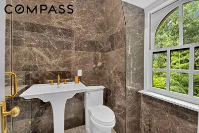 117 Tysen Street, New York City, NY 10301 - Photo 15