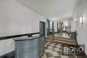 345 W 55th St, New York City, NY 10019 - Photo 1