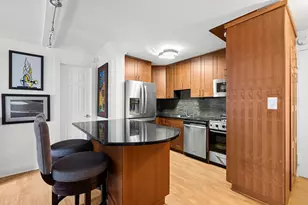 130 W 67th St, New York, NY 10023 - Photo 3