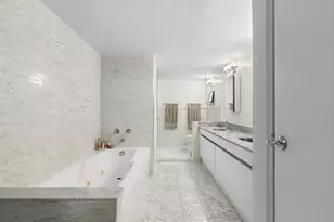 121 W 20th St, New York City, NY 10011 - Photo 9
