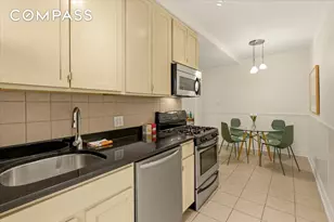 385 Argyle Rd, Brooklyn, NY 11218 - Photo 9