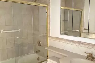 137 E 36th St, New York City, NY 10016 - Photo 11