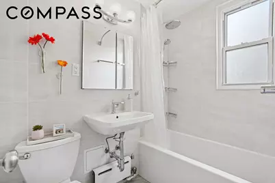 310 E 49th Street #9C, New York City, NY 10017 - Photo 5