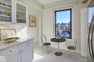 140 E 81st St, New York City, NY 10028 - Photo 5