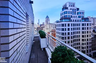 30 E 65th St, New York City, NY 10021 - Photo 5