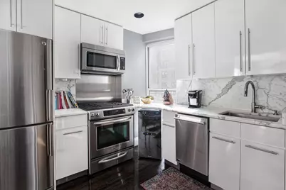 126 W 73rd Street #5D, New York City, NY 10023 - Photo 5