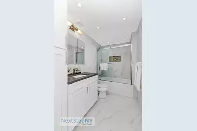 400 E 70th Street #2501, New York City, NY 10021 - Photo 5