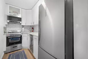 54-40 Little Neck Pkwy, Little Neck, NY 11362 - Photo 15