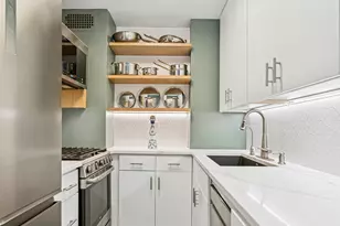 333 E 66th St, New York City, NY 10021 - Photo 1