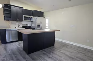 162-16 77th Rd, New York City, NY 11366 - Photo 11