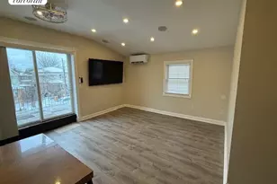 162-16 77th Rd, New York City, NY 11366 - Photo 3