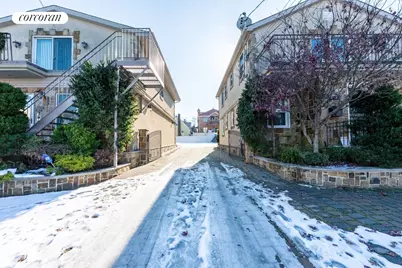 162-16 77th Road, Fresh Meadows, NY 11366 - Photo 19