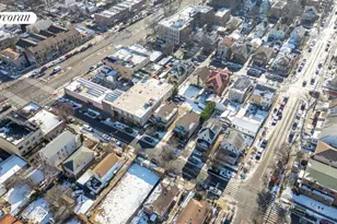 162-16 77th Rd, New York City, NY 11366 - Photo 13