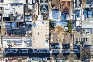 162-16 77th Rd, Fresh Meadows, NY 11366 - Photo 19