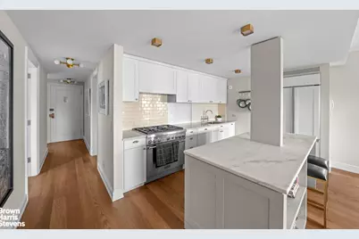 32 Washington Square W #14E, New York City, NY 10011 - Photo 11