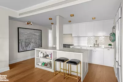 32 Washington Square W #14E, New York City, NY 10011 - Photo 9