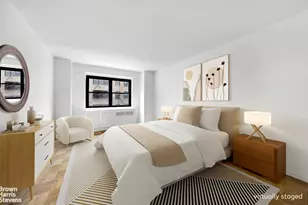 176 E 77th St, New York City, NY 10075 - Photo 3