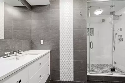 300 E 59th Street #1402, New York, NY 10022 - Photo 9