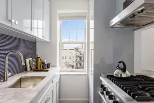 299 W 12th St, New York City, NY 10014 - Photo 5