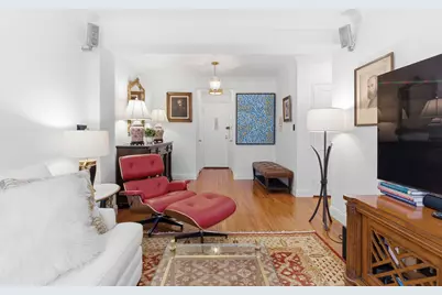 30 E 9th Street #4-NN, New York City, NY 10003 - Photo 3