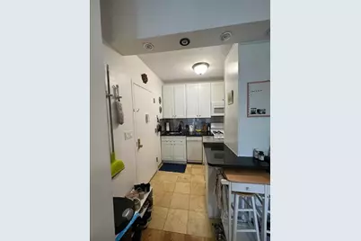 147 E 61st Street #4B, New York City, NY 10065 - Photo 3