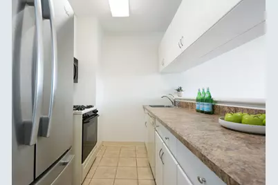 235 E 40th Street #25E, New York, NY 10016 - Photo 5