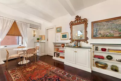 11 E 73rd Street #1D, New York, NY 10021 - Photo 9