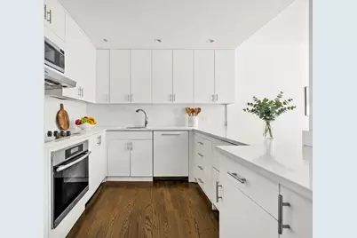 146 W 57th Street #37E, New York City, NY 10019 - Photo 3