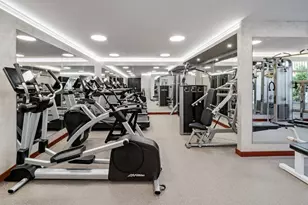 146 W 57th St, New York City, NY 10019 - Photo 9