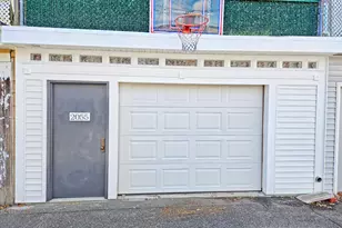 2055 E 34th St, New York City, NY 11234 - Photo 29