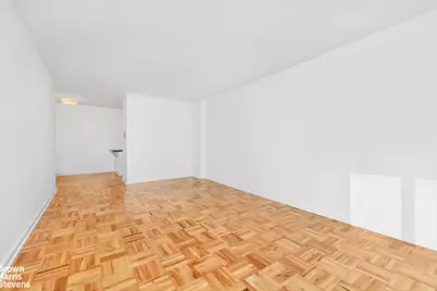300 E 40th Street #22N, New York City, NY 10016 - Photo 5