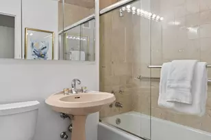 360 E 72nd St, New York City, NY 10021 - Photo 11