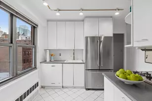 360 E 72nd St, New York City, NY 10021 - Photo 23