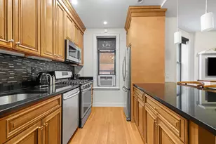 302 W 79th St, New York City, NY 10024 - Photo 3