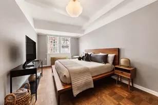 299 W 12th St, New York City, NY 10014 - Photo 9