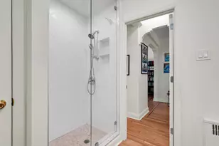 25 Parade Pl, New York City, NY 11226 - Photo 9
