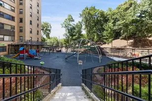 1 Fordham Hill Oval, New York City, NY 10468 - Photo 35