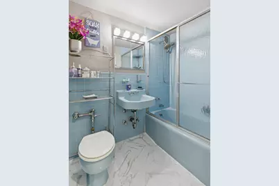 3215 Ave H #11M, New York City, NY 11210 - Photo 11