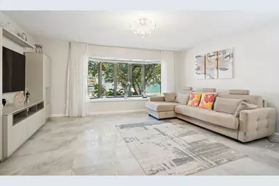 2812 E 27th Street #204, New York City, NY 11235 - Photo 3