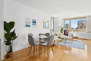 236 E 47th St, New York City, NY 10017 - Photo 3