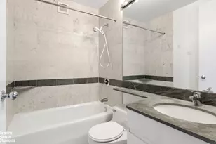 236 E 47th St, New York City, NY 10017 - Photo 7