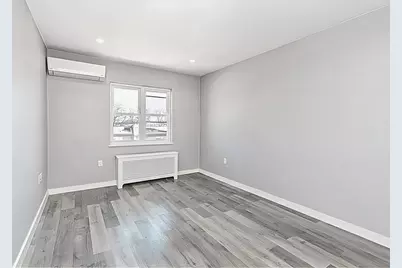 19-61 80th Street, New York City, NY 11370 - Photo 7