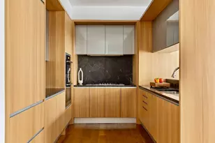 311 W Broadway, New York City, NY 10013 - Photo 5