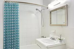 170 W 23rd St, New York City, NY 10011 - Photo 5