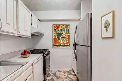 170 W 23rd Street #5M, New York City, NY 10011 - Photo 3