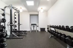 205 W 57th St, New York City, NY 10019 - Photo 17